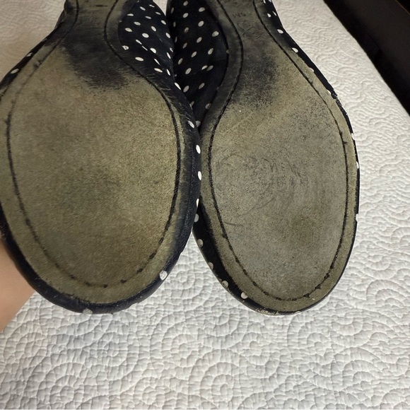 Tory Burch Black Flats with Gold Logo and White Dots - Picture 7 of 8